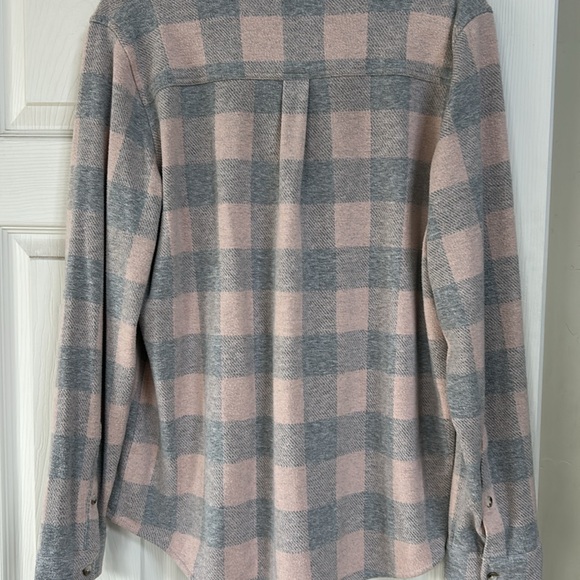 Faherty Flannel - Picture 2 of 3